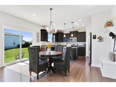 Simulated images. Actual home may vary.