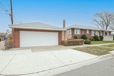 5556 S Tripp Ave, Chicago, IL 60629 - photo 3