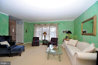 8812 Doves Fly Way, Laurel, MD 20723 - photo 4