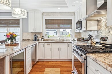 627 E 2nd St unit 4, Boston, MA 02127 - photo 4