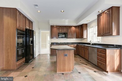 2065 Madrillon Rd, Vienna, VA 22182 - photo 7