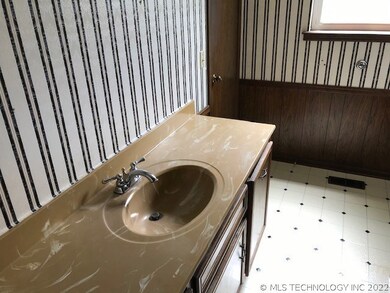 6908 S 254th East Ave, Broken Arrow, OK 74014 - photo 5