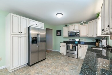 19 Snell St, Sturbridge, MA 01518 - photo 7