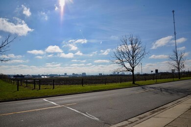 2631 N Star Rd, Columbus, OH 43221 - photo 4