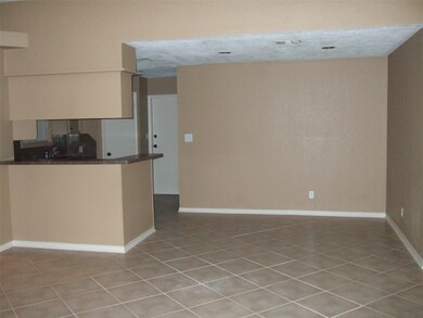 2208 Spruce Dr, Rosenberg, TX 77471 - photo 3