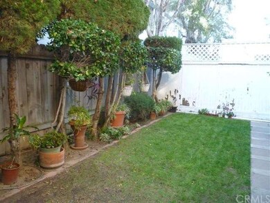 Nice rear yard