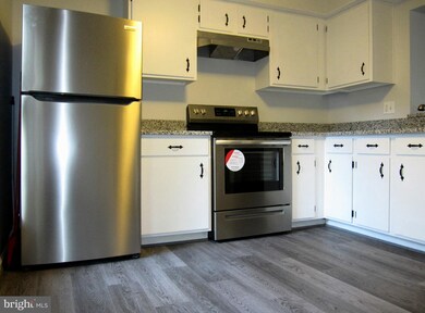 1302 Patriot Ln, Bowie, MD 20716 - photo 2