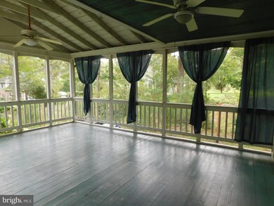 23162 Old Pine Ct, California, MD 20619 - photo 4