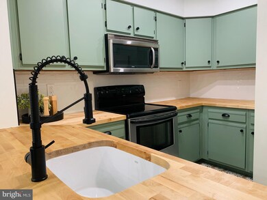 18134 Windsor Hill Dr, Olney, MD 20832 - photo 3