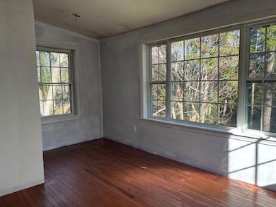 Family room 2