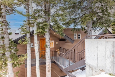 5_Exterior_1800x1200_3854341