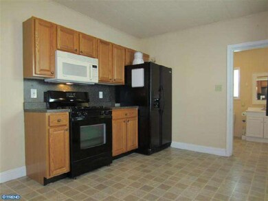 314 Chestnut St, West Reading, PA 19611 - photo 7