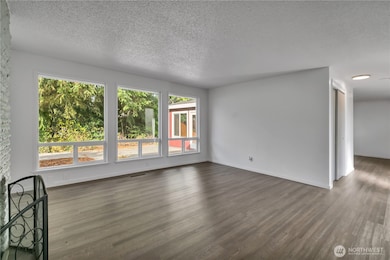 10502 108th Ave SW, Tacoma, WA 98498 - photo 3