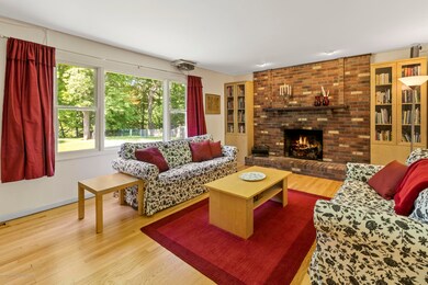 36 Rambling Brook Dr, Holmdel, NJ 07733 - photo 6