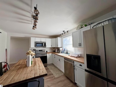 7638 Skegemog Point Rd, Williamsburg, MI 49690 - photo 4