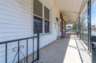 745 Chestnut St, Emmaus, PA 18049 - photo 3