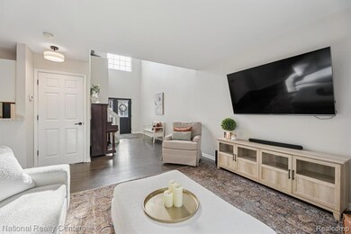 4658 Tiger Lily Trail unit 6, Clarkston, MI 48346 - photo 7