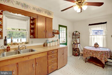 1342 New Bloomfield Rd, New Bloomfield, PA 17068 - photo 4