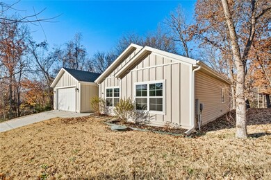 48 Penzance Dr, Bella Vista, AR 72714 - photo 2