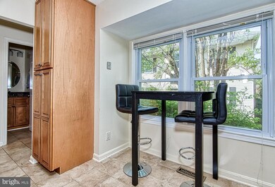 3058 Hickory Grove Ct, Fairfax, VA 22031 - photo 4