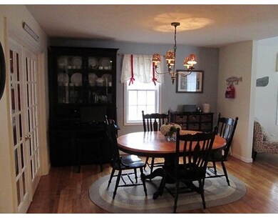 10 Oak Bluff Rd, Sagamore Beach, MA 02562 - photo 4