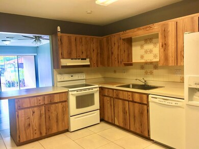 5933 Forest Hill Blvd unit 6, West Palm Beach, FL 33415 - photo 4