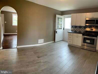 34 Rutledge Ave, Ewing, NJ 08618 - photo 5