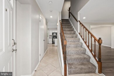 16004 Laconia Cir, Woodbridge, VA 22191 - photo 4