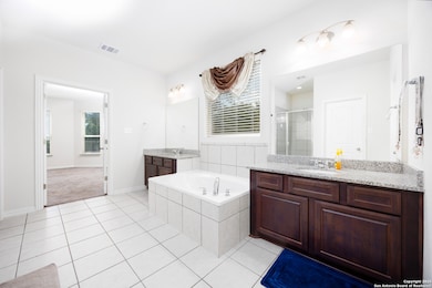 2900 Sunridge Dr, Schertz, TX 78108 - photo 6