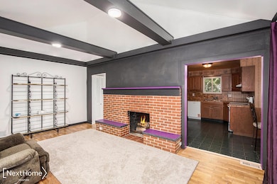 612 Bradley Ave, Flint, MI 48503 - photo 5