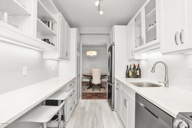 3 Putnam Hill Rd Unit 1J-large-017-017-0