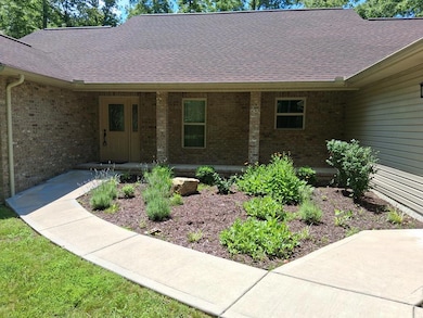 373 Cumberland Cove Rd, Monterey, TN 38574 - photo 2
