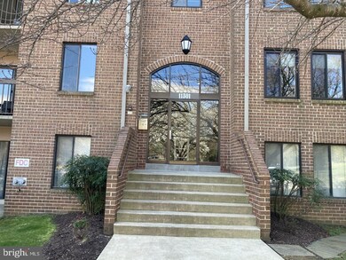 11301 Commonwealth Dr unit 204, Rockville, MD 20852 - photo 4