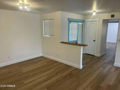 605 E Ellis Dr, Tempe, AZ 85282 - photo 6