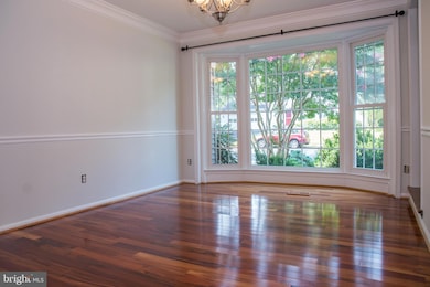 6015 Burnside Landing Dr, Burke, VA 22015 - photo 3