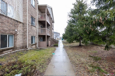 35390 van Born Rd unit 203, 303, Wayne, MI 48184 - photo 2