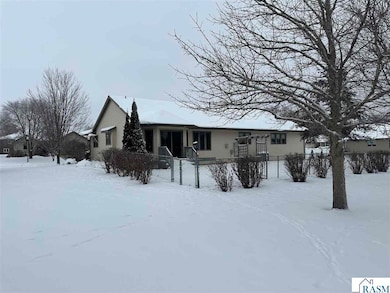 1411 8th St N, New Ulm, MN 56073 - photo 4