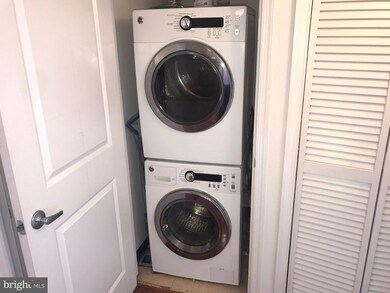 The Aurora Condominiums unit 510, Silver Spring, MD 20910 - photo 6