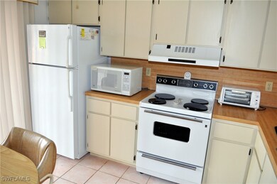 4110 Looking Glass Ln unit 3011, Naples, FL 34112 - photo 5