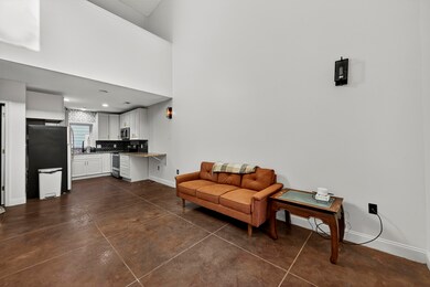 24 Strawberry Ln unit B, Charleston, SC 29403 - photo 2