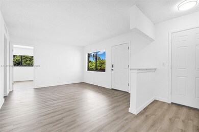 13210 Memorial Hwy unit 103, Miami, FL 33161 - photo 6