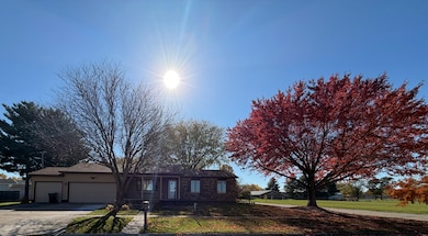 1905 E 23rd St, Sterling, IL 61081 - photo 2