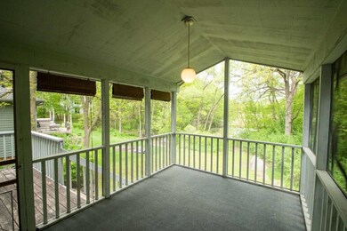 screened room to enjoy to private nature view if n