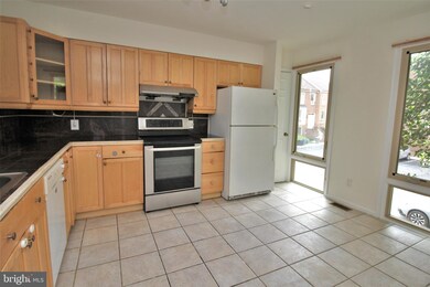 1431 Templeton Place, Rockville, MD 20852 - photo 5