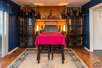 3036 SW Randolph Ave, Topeka, KS 66611 - photo 6