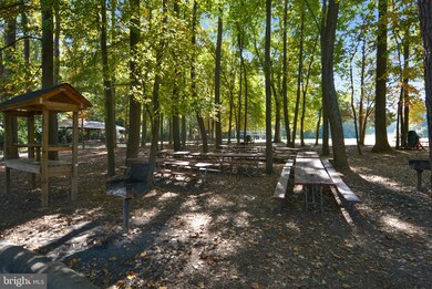 2996 Mission Square Dr, Fairfax, VA 22031 - photo 7