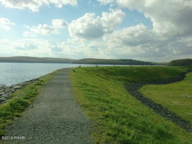 7 Cindy Ln, Hawley, PA 18428 - photo 3