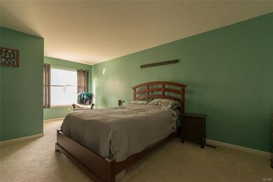 6858 Hunt Dr, Macungie, PA 18062 - photo 7