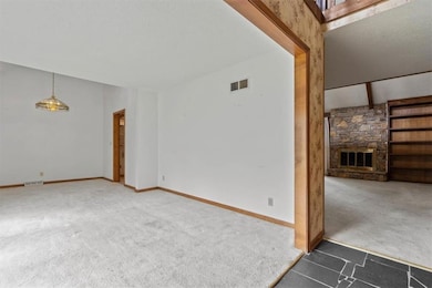 10208 Noland Rd, Lenexa, KS 66215 - photo 2