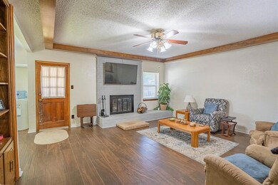 1704 Post Oak Dr, Bedford, TX 76021 - photo 5